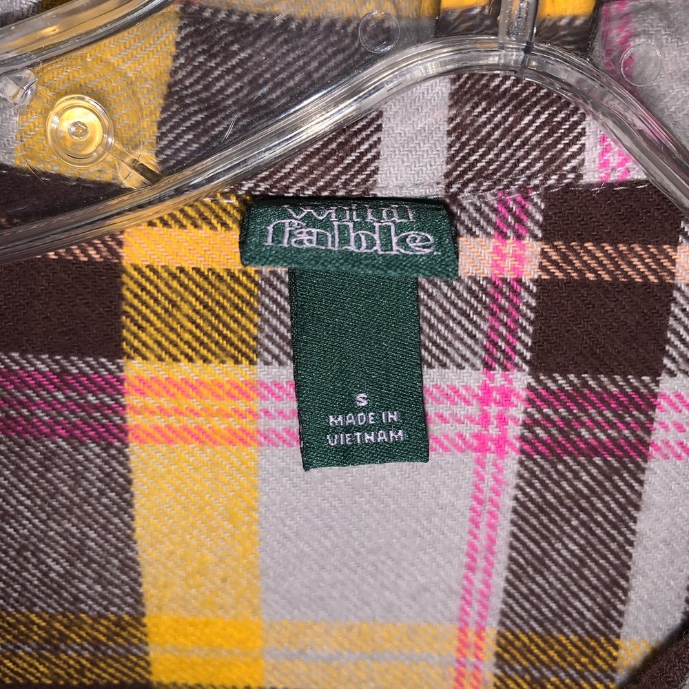 Flannel shirt NeW size medium